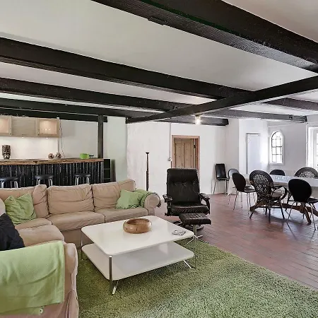 Three-bedroom Holiday In Nexo 31 Spidsegård