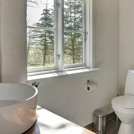 Three-bedroom Holiday In Nexo 31 *