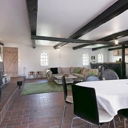 Three-bedroom Holiday In Nexo 31 *